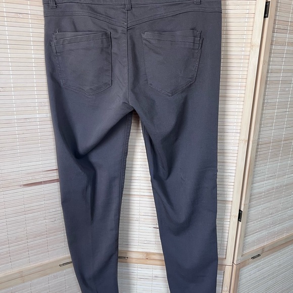 Democracy Brown Chinos Modern Sleek Design - Picture 5 of 5